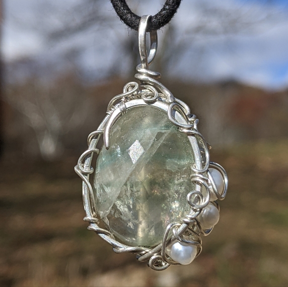 Hand Crafted 925 Sterling Silver Pendant Necklace Faceted Green Fluorite Gem - Picture 15 of 16